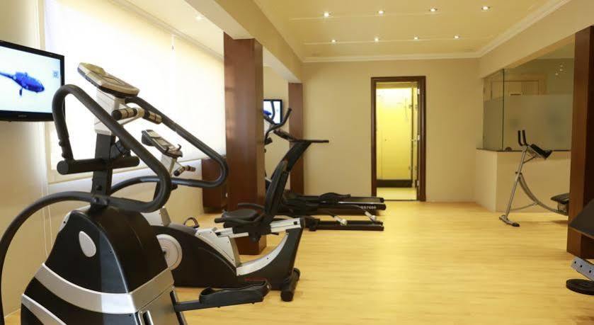 Imperial Suites Hotel Beirut Exterior photo